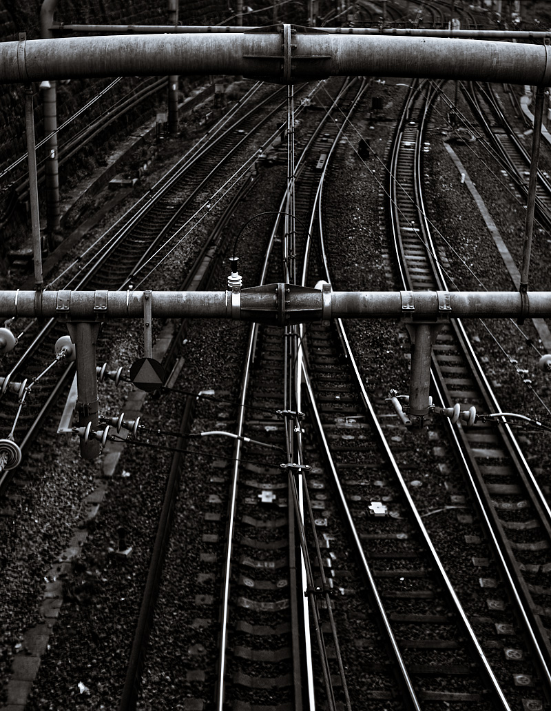 Lines in potential motion