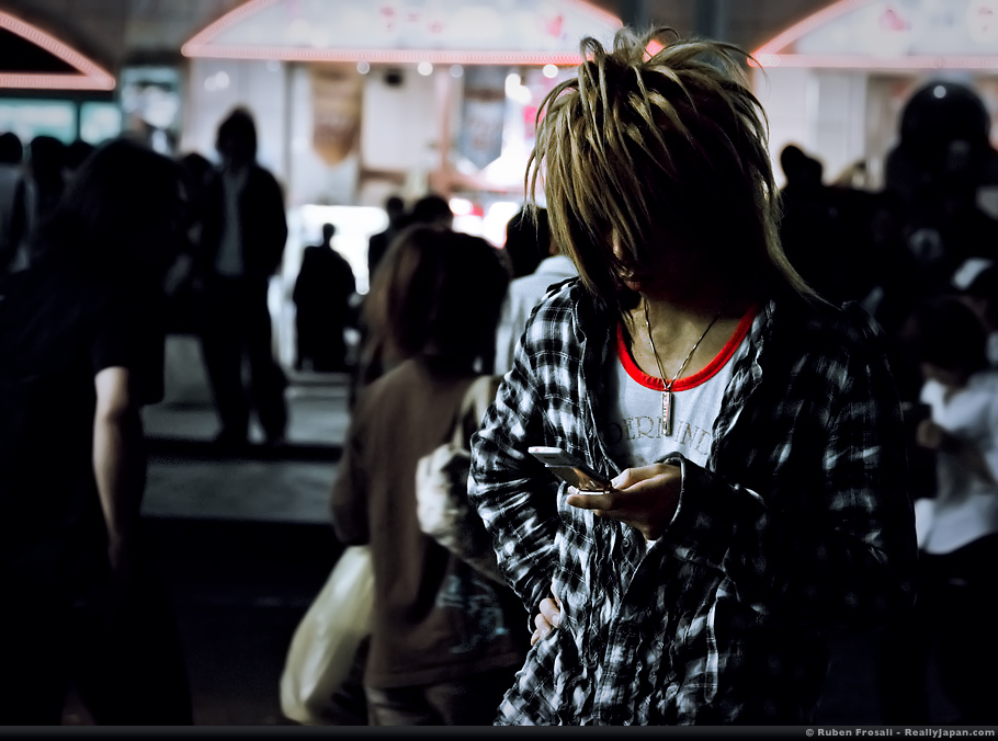 Japanese man hairstyle. Japanese man hairstyle · « previousnext »